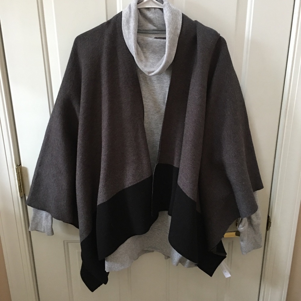 NWT color block poncho, LOFT